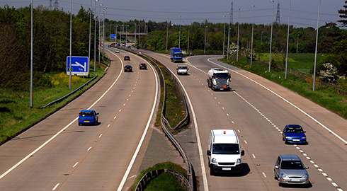 Understanding Middle Lane Hogging: Risks and Penalties